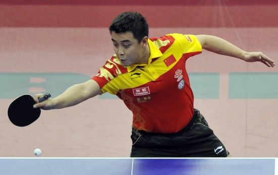 英格兰队完胜波兰队，王皓点燃赛场的简单介绍