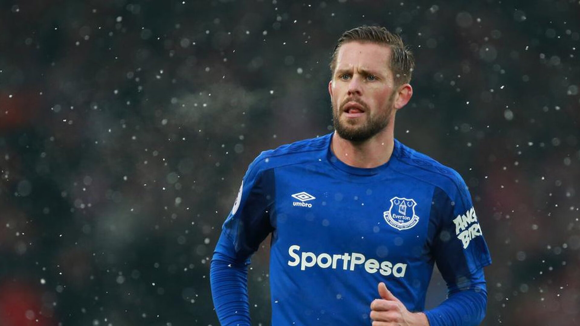 哈利伯顿关键先生光芒四射，上海队狂胜浙江队展现实力碾压