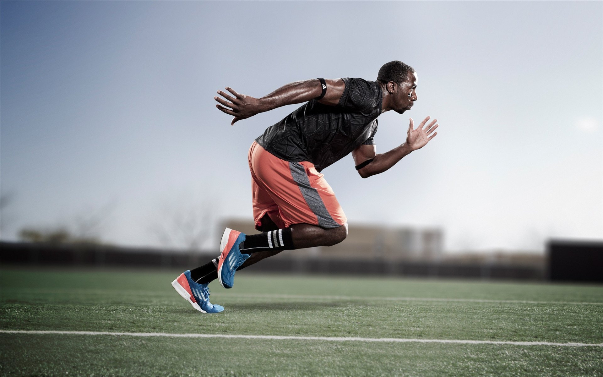 西甲国家德比之夜，利拉德完成里程碑，当足球与篮球的传奇在同一个夜晚闪耀