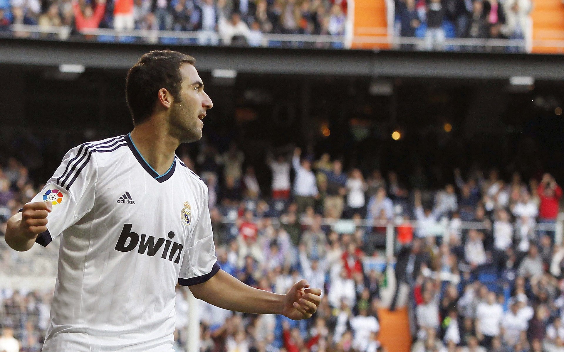 绿茵场与乒乓台的双重奏，葡萄牙轻取德国，许昕刷新纪录书写传奇