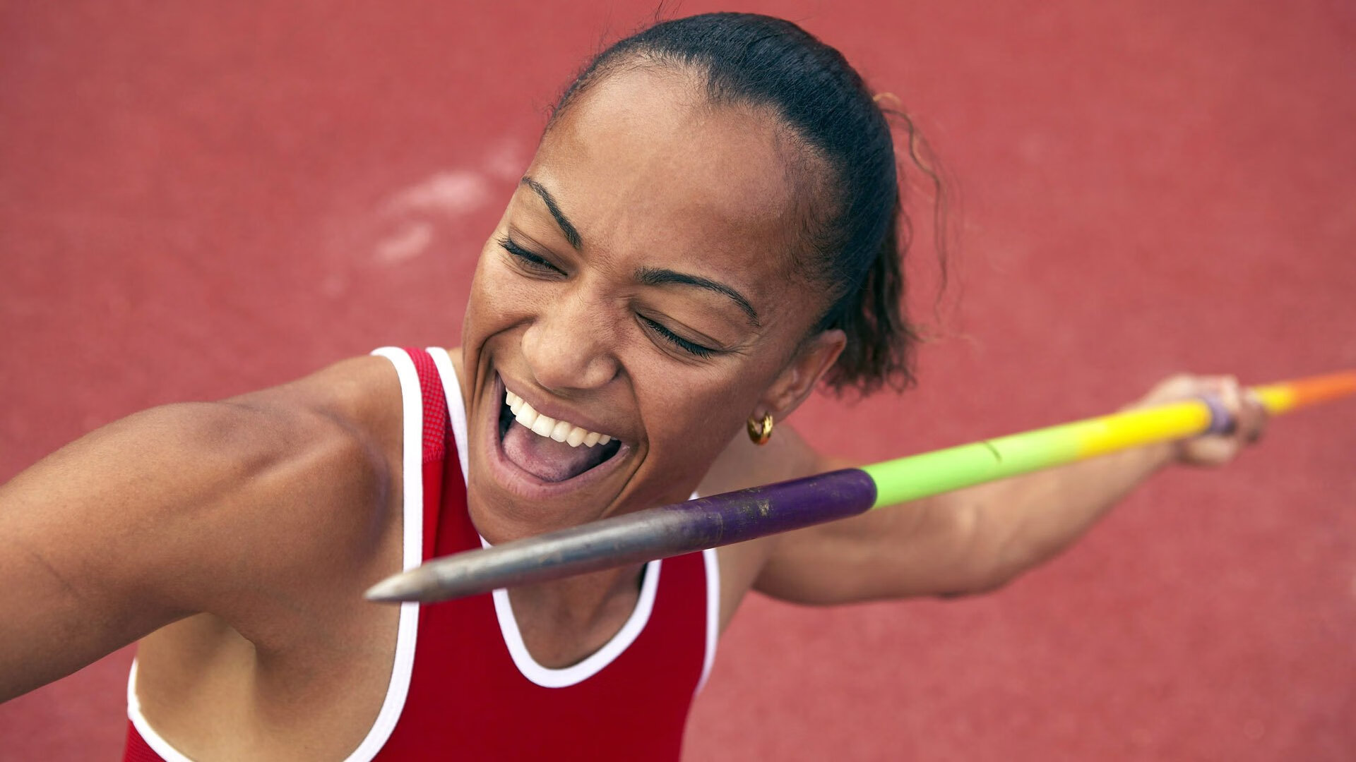 赛道风云，红牛二队战术致胜，汉密尔顿展现巅峰状态